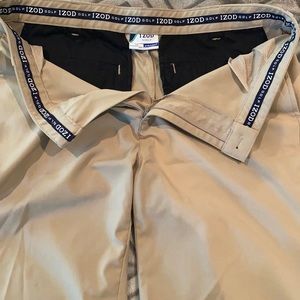 IZod dry fit shorts size 34